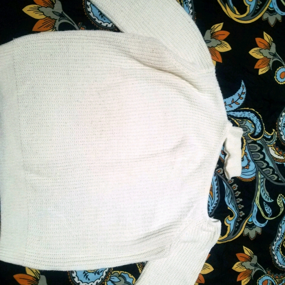 Sweater - Picture 2 of 3